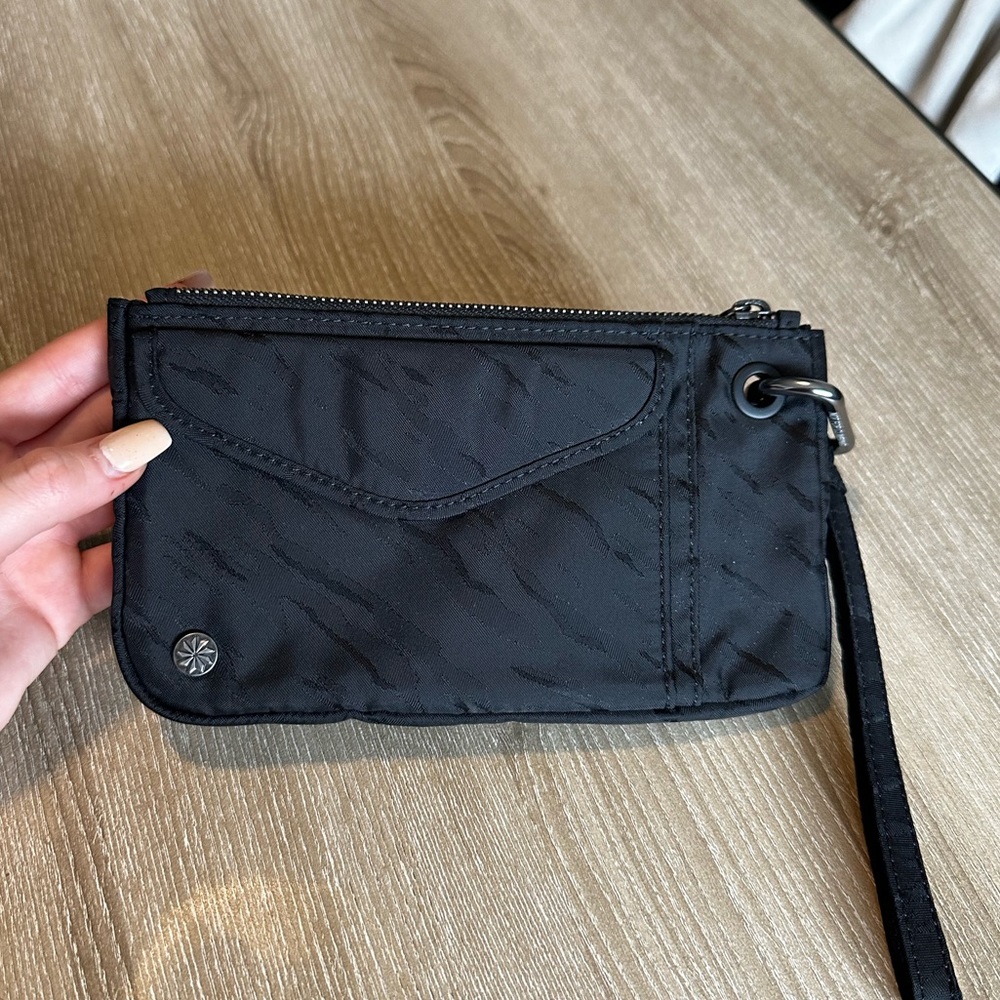 ATHLETA Coffee Run Clutch